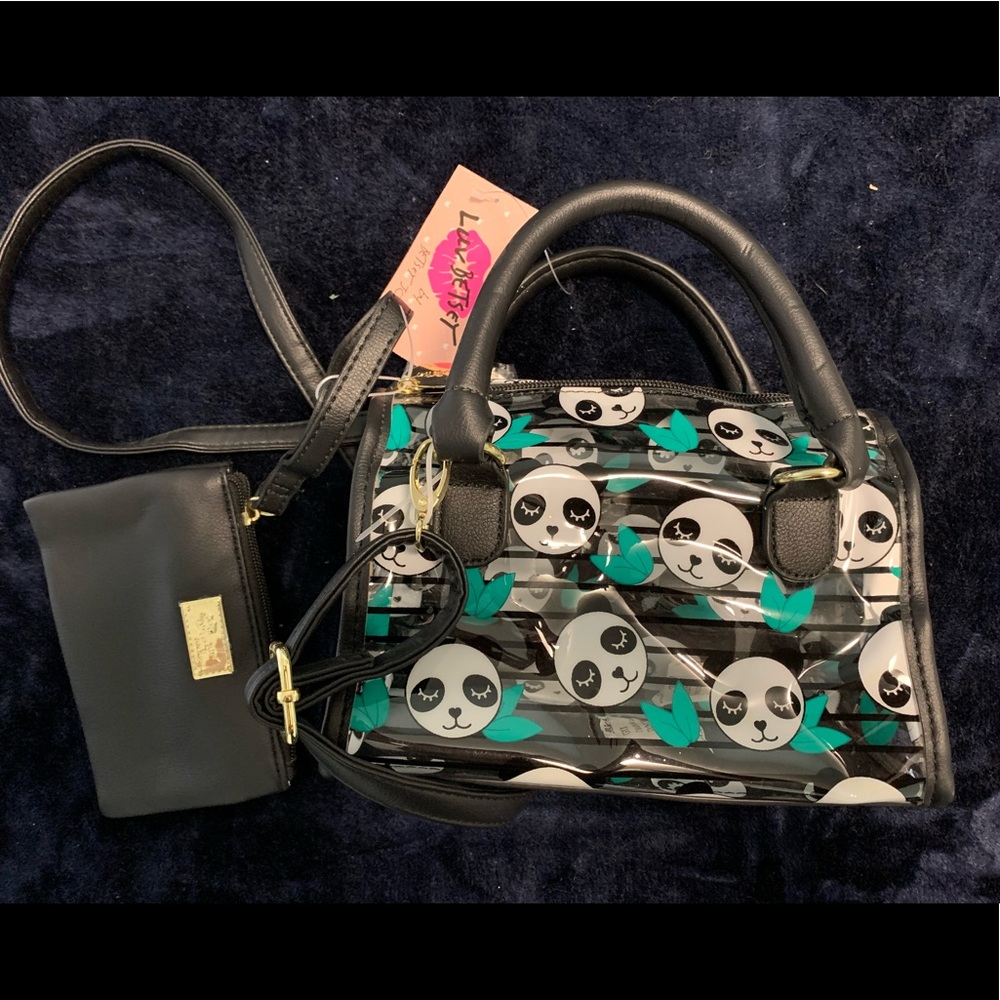 Super cute Betsy Johnson bag with mini wallet ✨